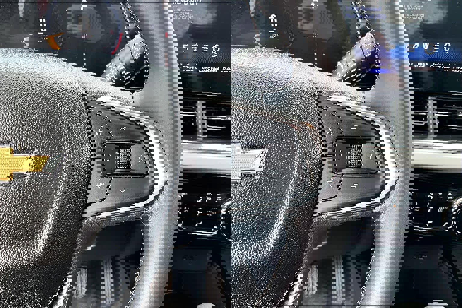 Used 2026 Chevrolet Trax LT w/ Driver Confidence Package image 23