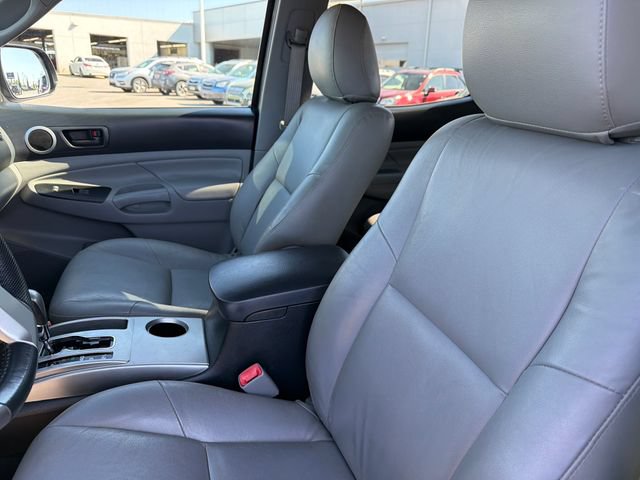 Used 2015 Toyota Tacoma 4x4 Double Cab w/ SR5 Package image 20