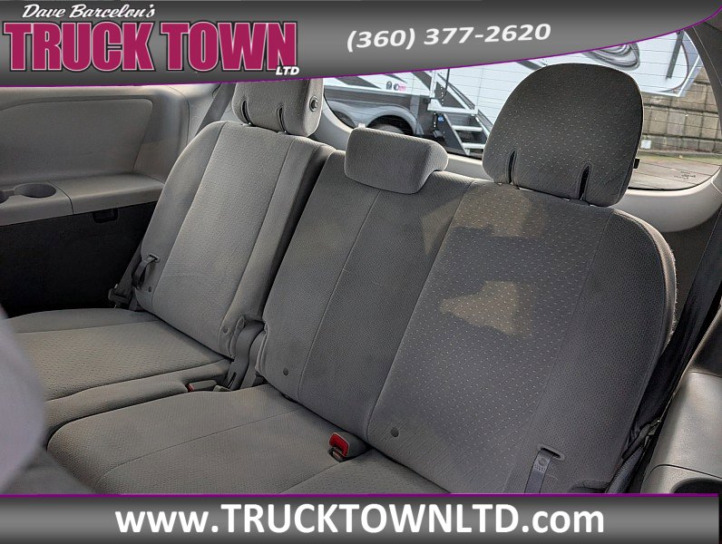 Used 2020 Toyota Sienna LE image 17