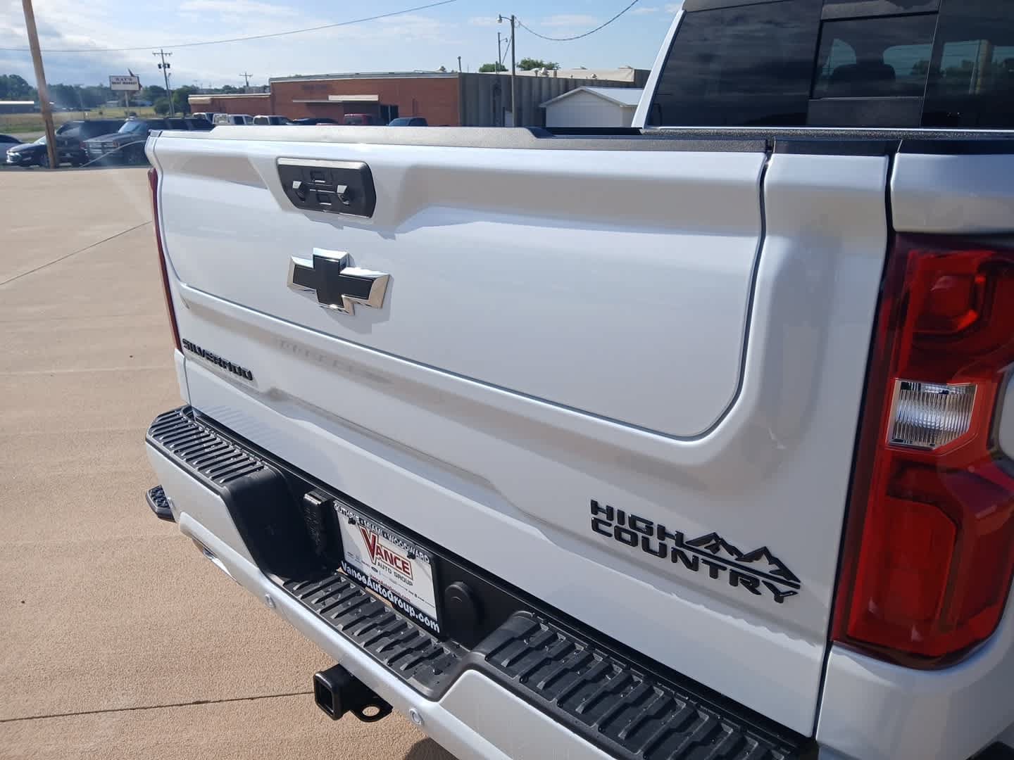 New 2026 Chevrolet Silverado 1500 High Country w/ High Country Premium Package AWD/4WD image 13