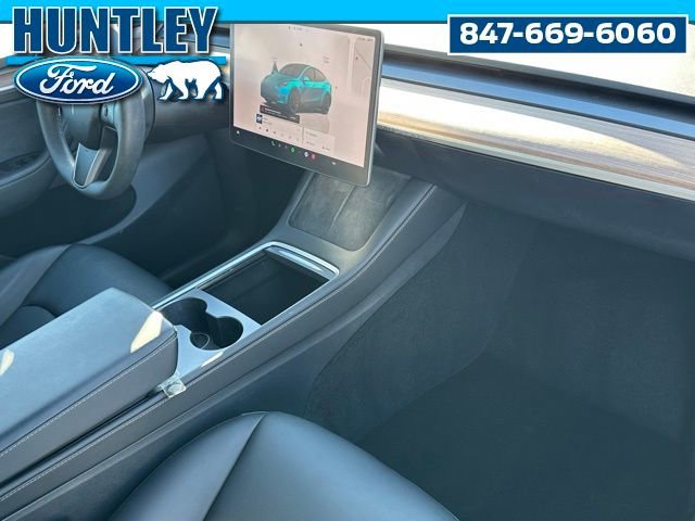 Used 2024 Tesla Model Y Long Range image 9