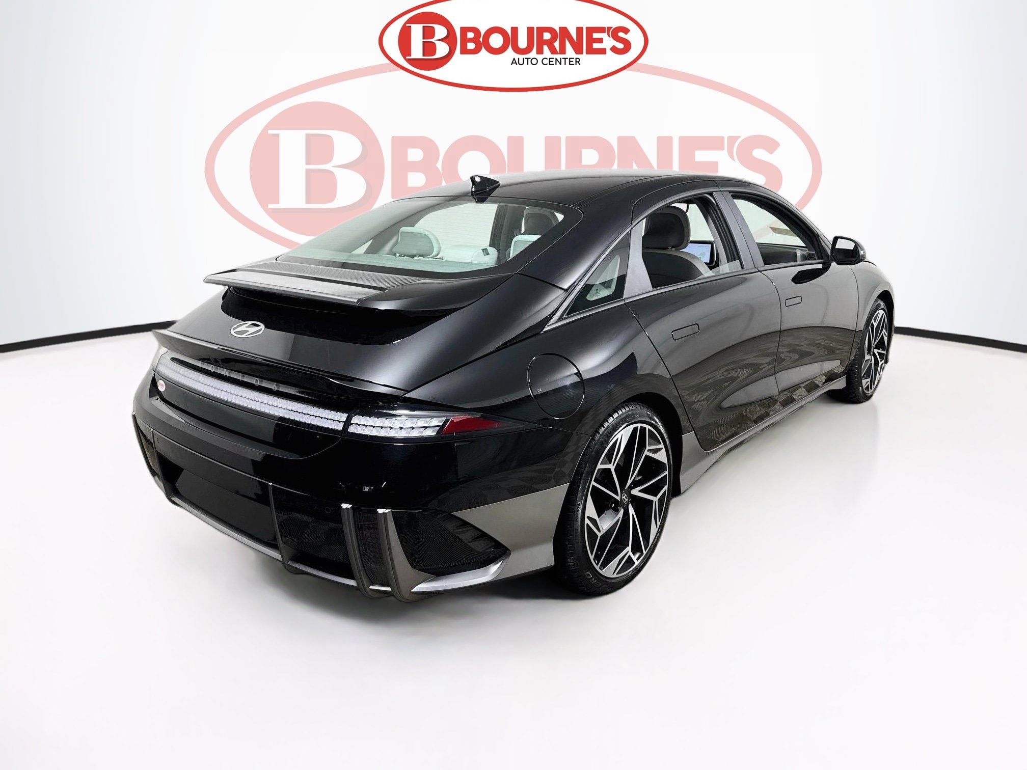 Used 2023 Hyundai Ioniq 6 SEL AWD/4WD image 10