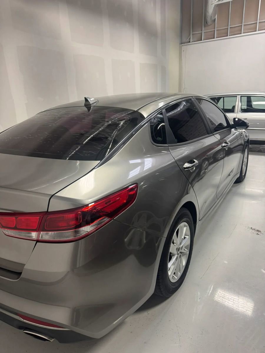Used 2016 Kia Optima LX FWD image 4