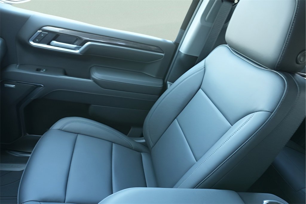 New 2026 Chevrolet Silverado 1500 LTZ w/ LTZ Convenience Package II image 30