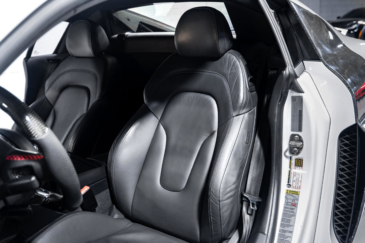 Used 2009 Audi R8 V8 image 21