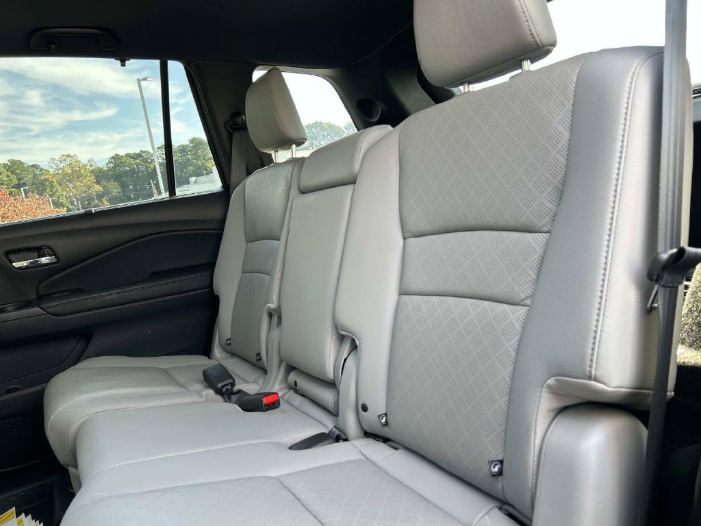 Used 2020 Honda Passport Touring image 17