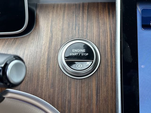 New 2025 Mercedes-Benz C 300 Sedan image 17