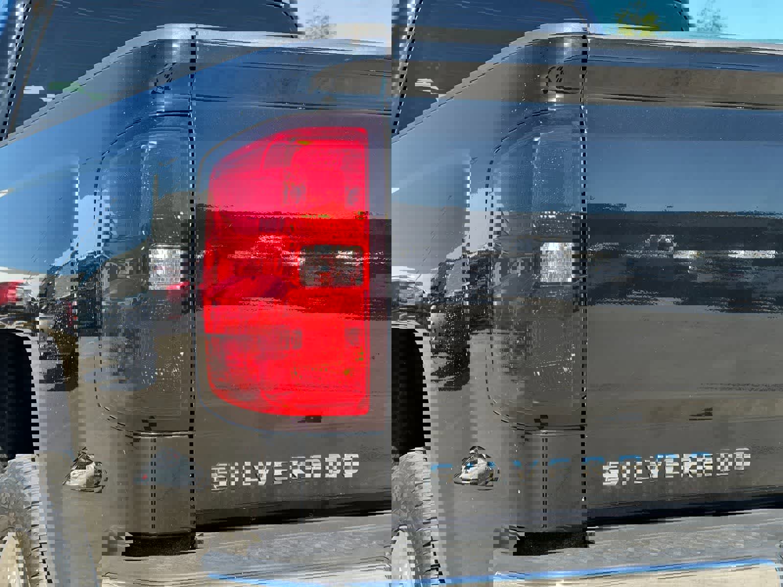 Used 2018 Chevrolet Silverado 1500 LT w/ Texas Edition RWD image 26