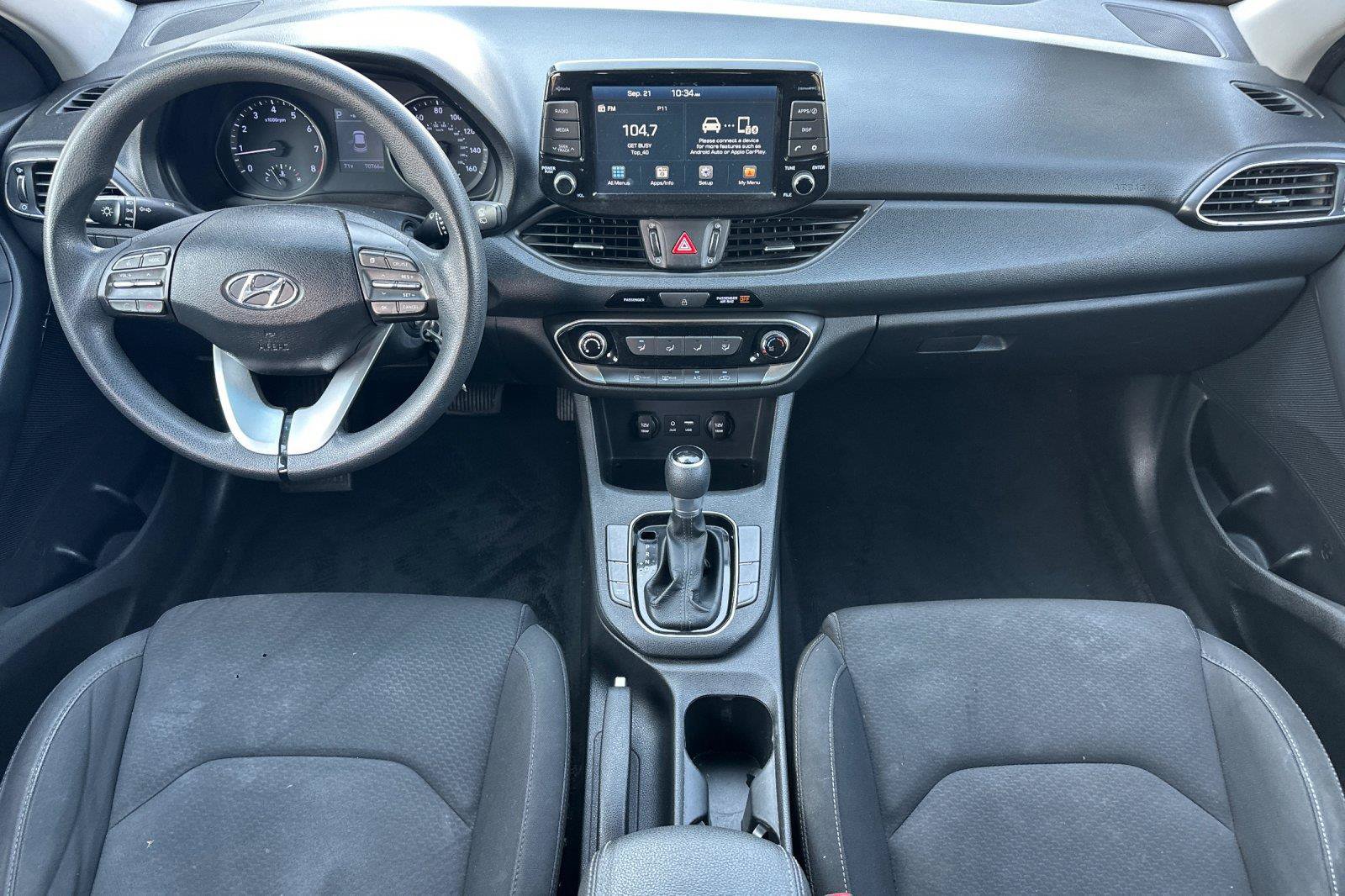 Used 2020 Hyundai Elantra GT FWD image 12
