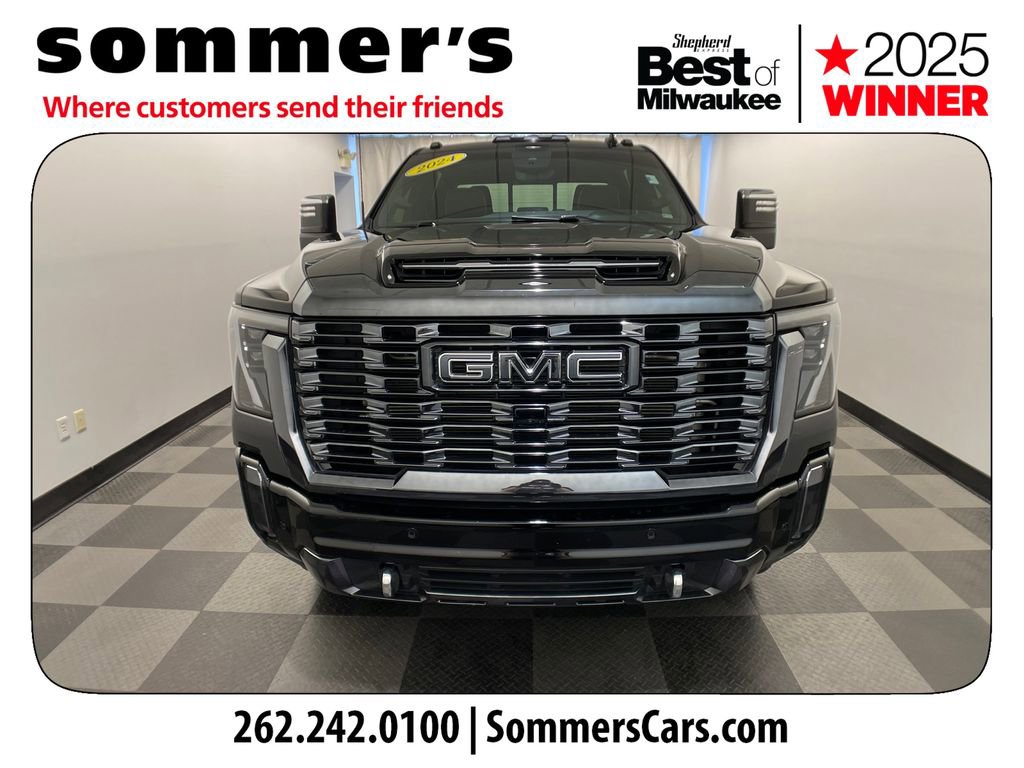 Used 2024 GMC Sierra 2500 Denali Ultimate AWD/4WD image 8