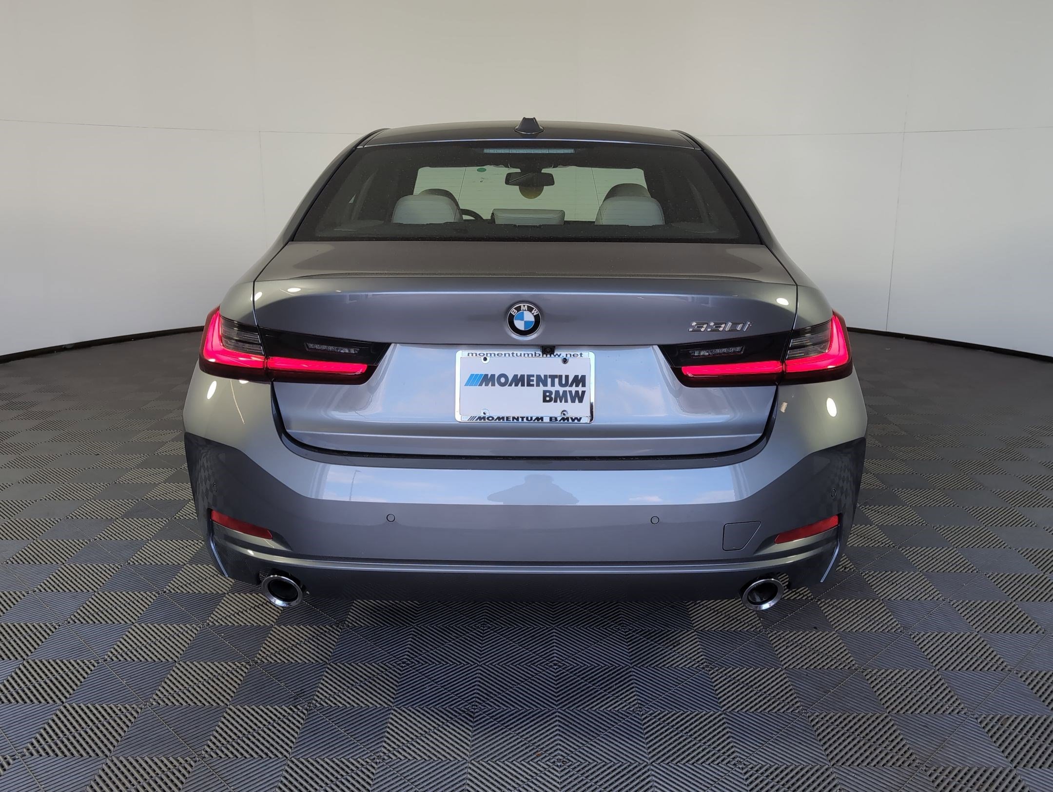 Used 2026 BMW 330i Sedan w/ Premium Package image 8