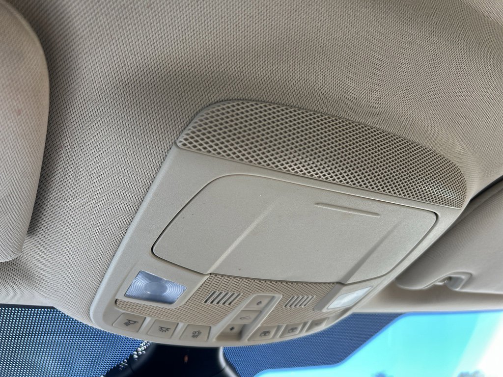 Used 2022 Ford Edge SEL w/ Convenience Package image 17