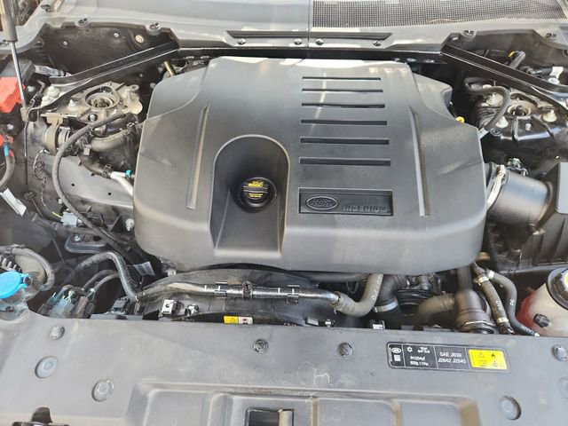 Used 2023 Land Rover Defender 110 X-Dynamic SE AWD/4WD image 31