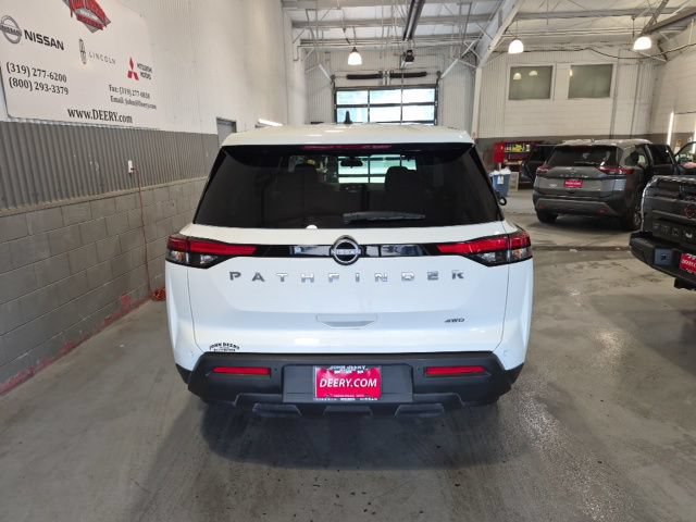 Certified 2025 Nissan Pathfinder S AWD/4WD image 4