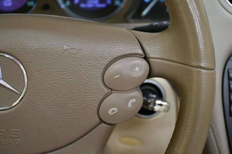 Used 2008 Mercedes-Benz SL 550 w/ P1 Pkg image 35
