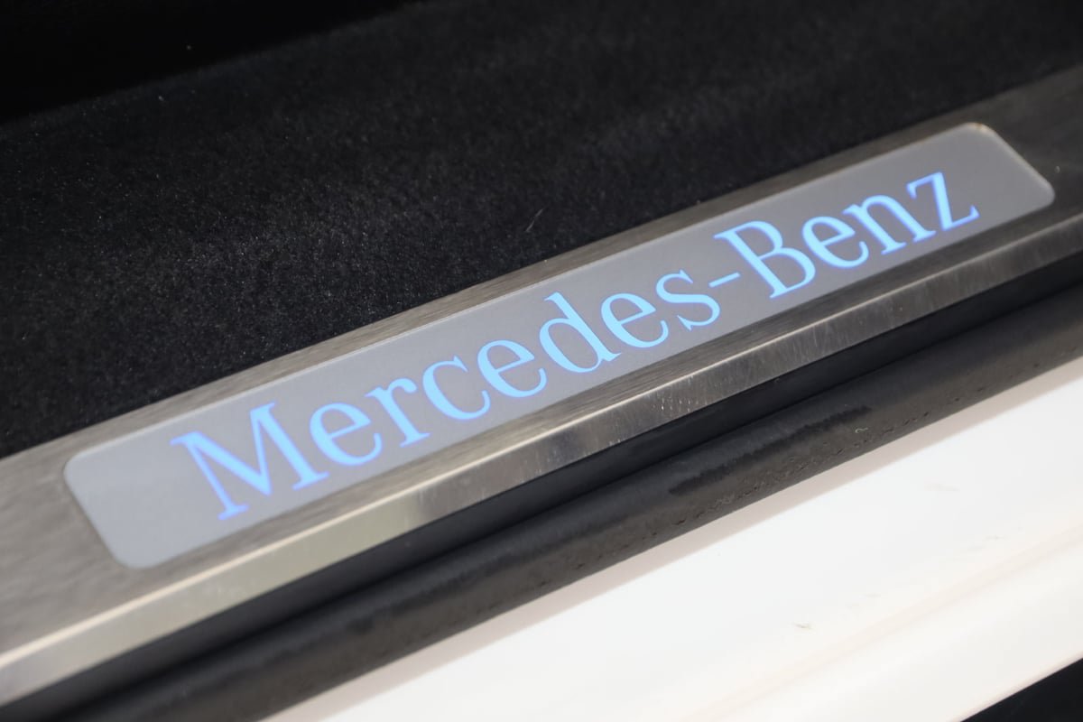 Used 2017 Mercedes-Benz G 550 Squared image 15
