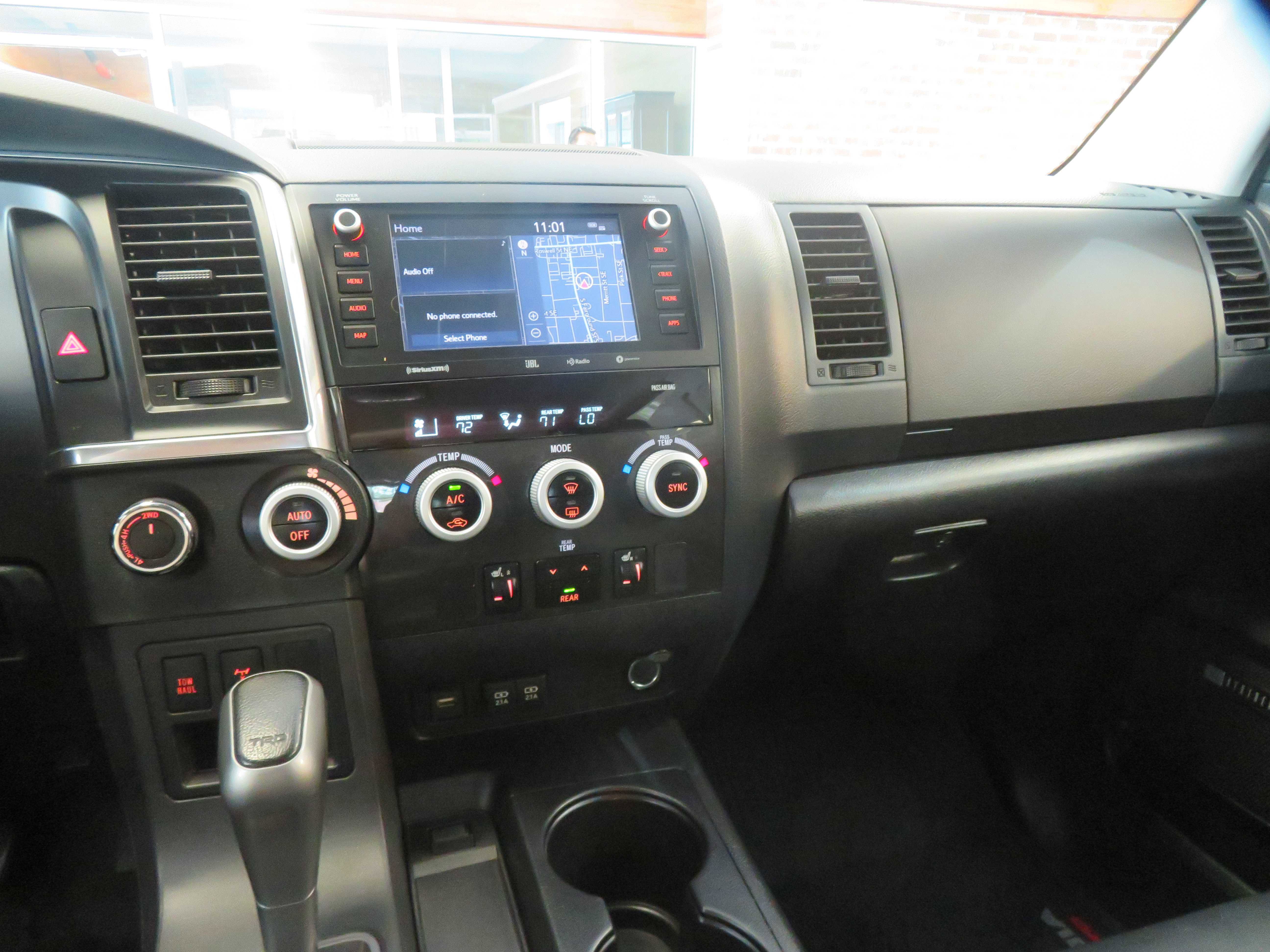 Used 2021 Toyota Sequoia TRD Pro AWD/4WD image 43