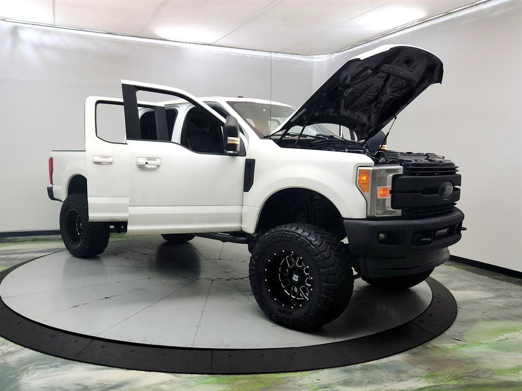 Used 2017 Ford F250 Lariat w/ Lariat Ultimate Package AWD/4WD image 10