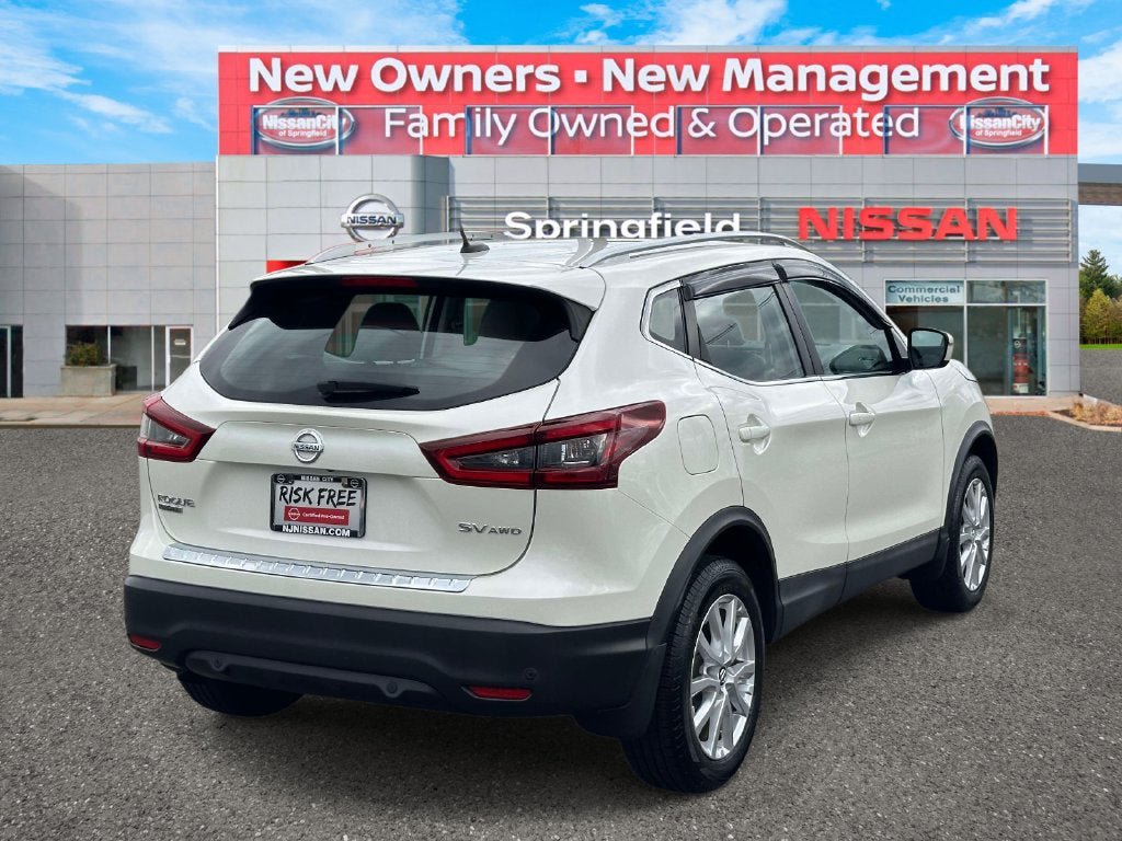 Used 2020 Nissan Rogue Sport SV AWD/4WD image 5