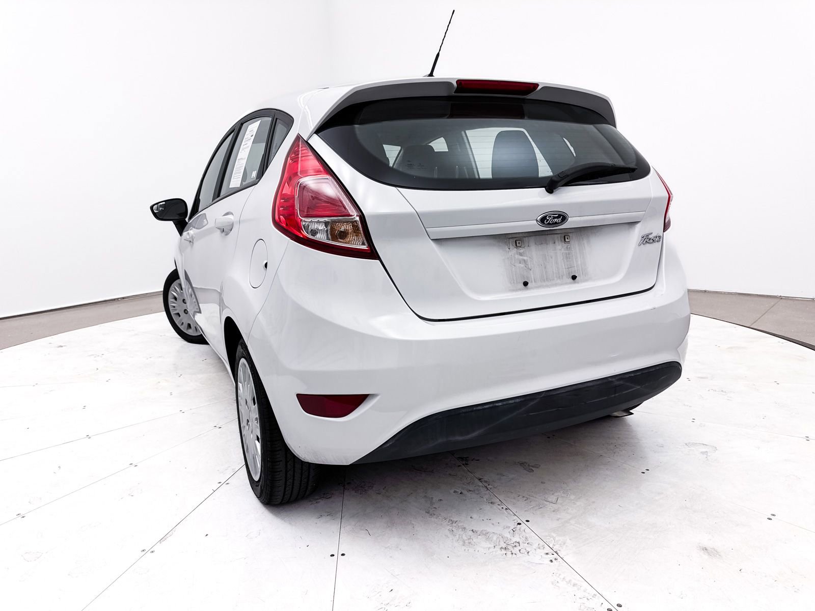 Used 2017 Ford Fiesta S image 6