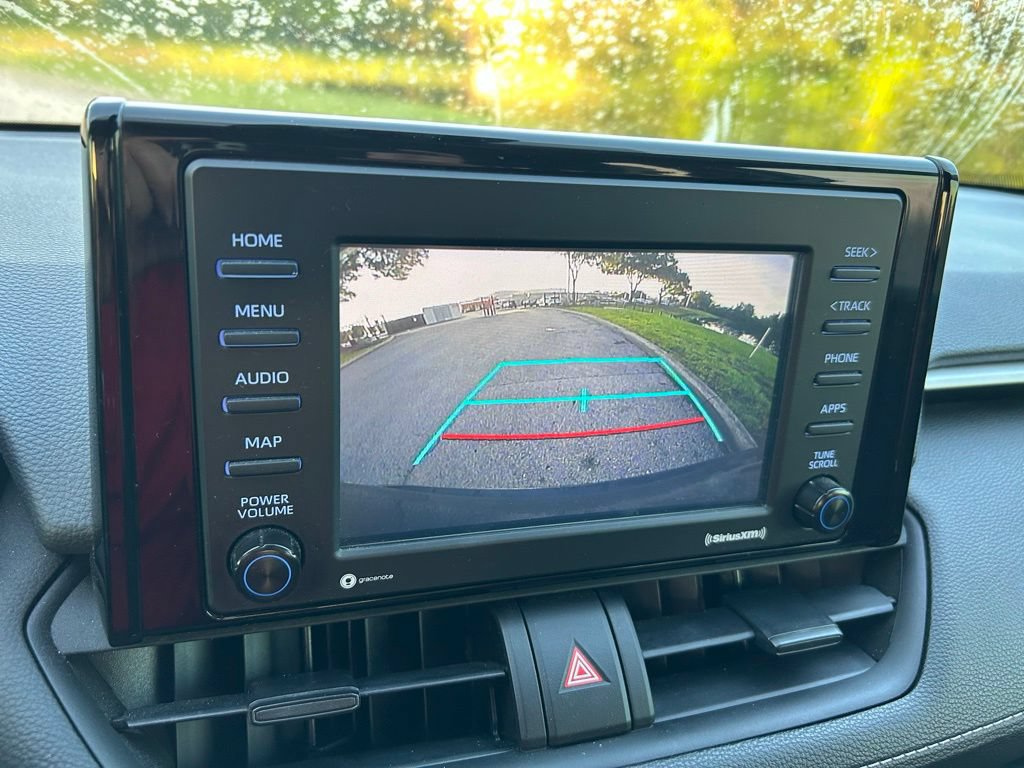 Used 2022 Toyota RAV4 LE FWD image 25