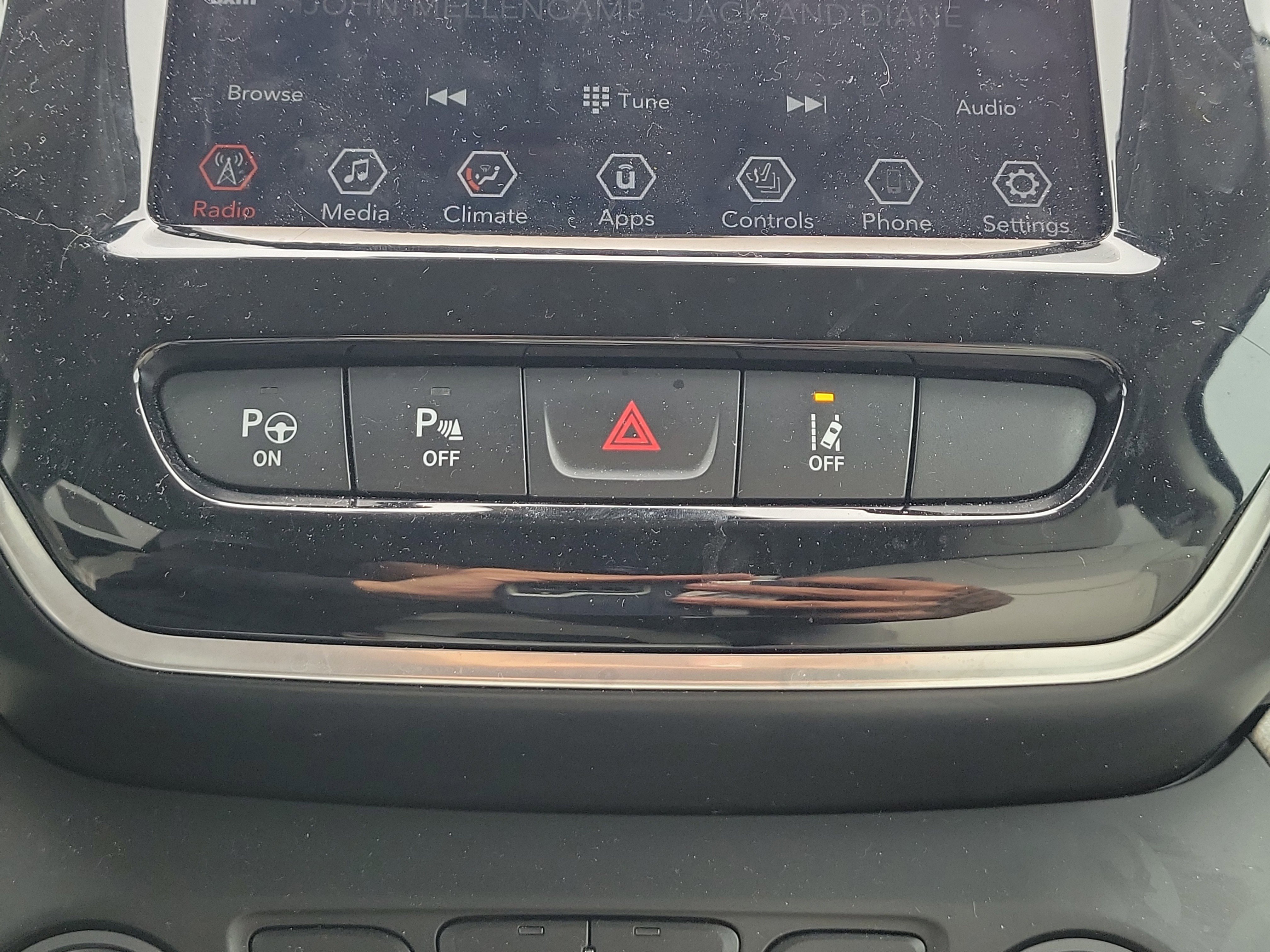 Used 2021 Jeep Cherokee Limited image 31