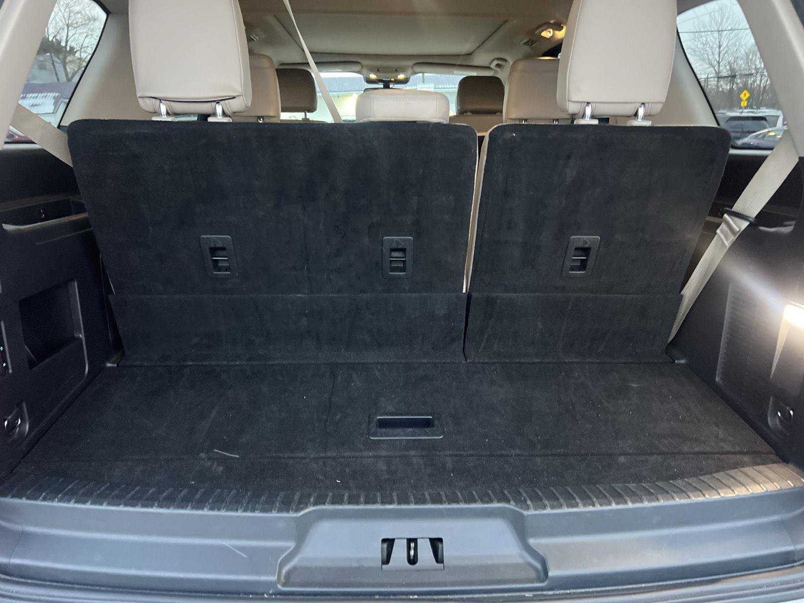 Used 2023 Ford Expedition Limited image 18