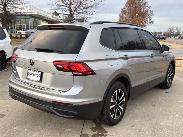 Used 2024 Volkswagen Tiguan S image 3