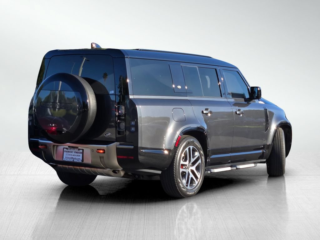 Used 2023 Land Rover Defender 130 X AWD/4WD image 4