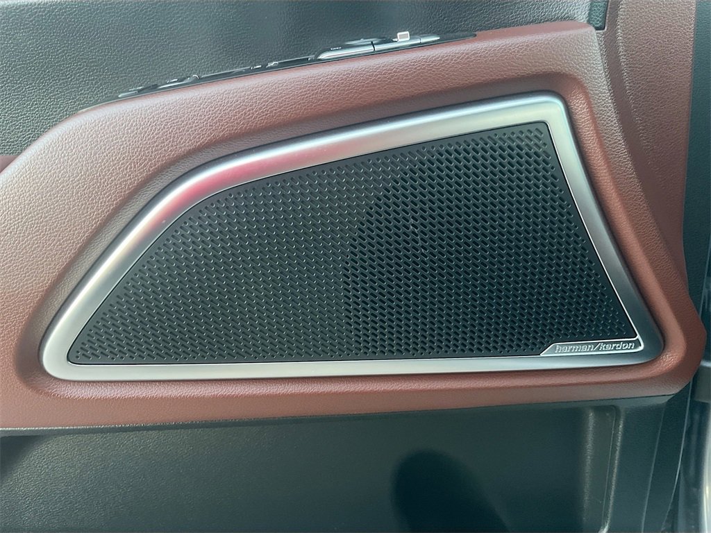 Used 2023 Kia Telluride SX image 19