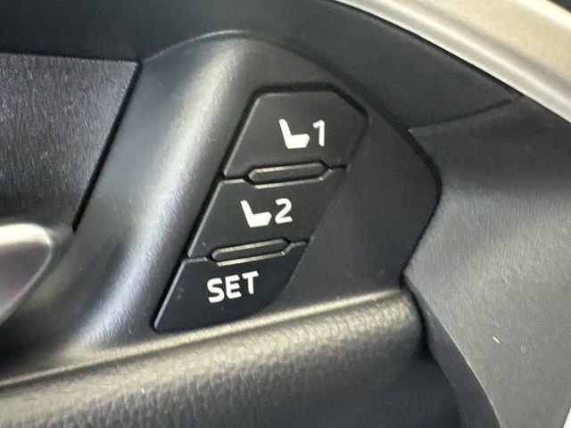 New 2025 Toyota RAV4 Limited image 20