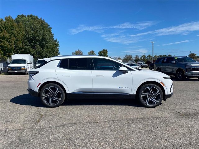 New 2025 Chevrolet Equinox EV LT w/ Convenience Package II image 2