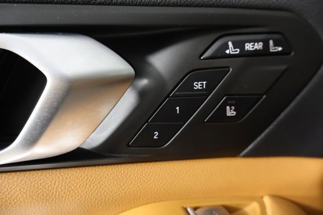 Used 2021 BMW X7 xDrive40i w/ Cold Weather Package image 26