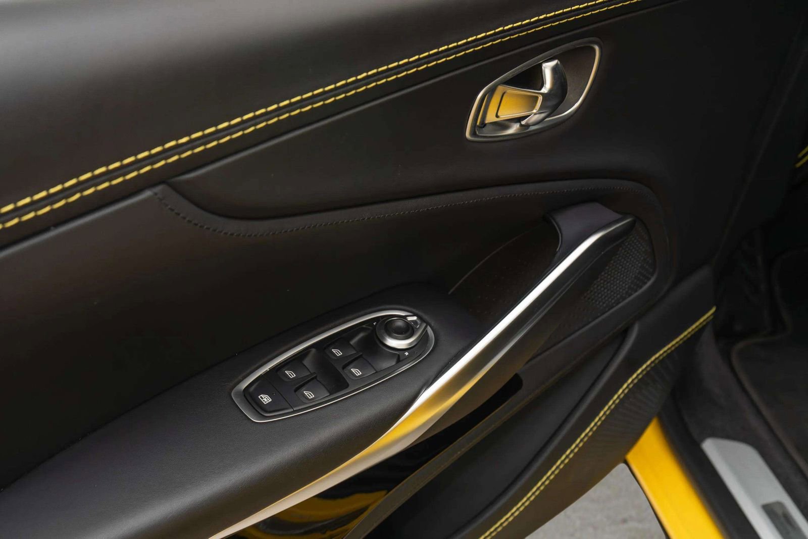 Used 2023 Aston Martin DBX 707 AWD/4WD image 21