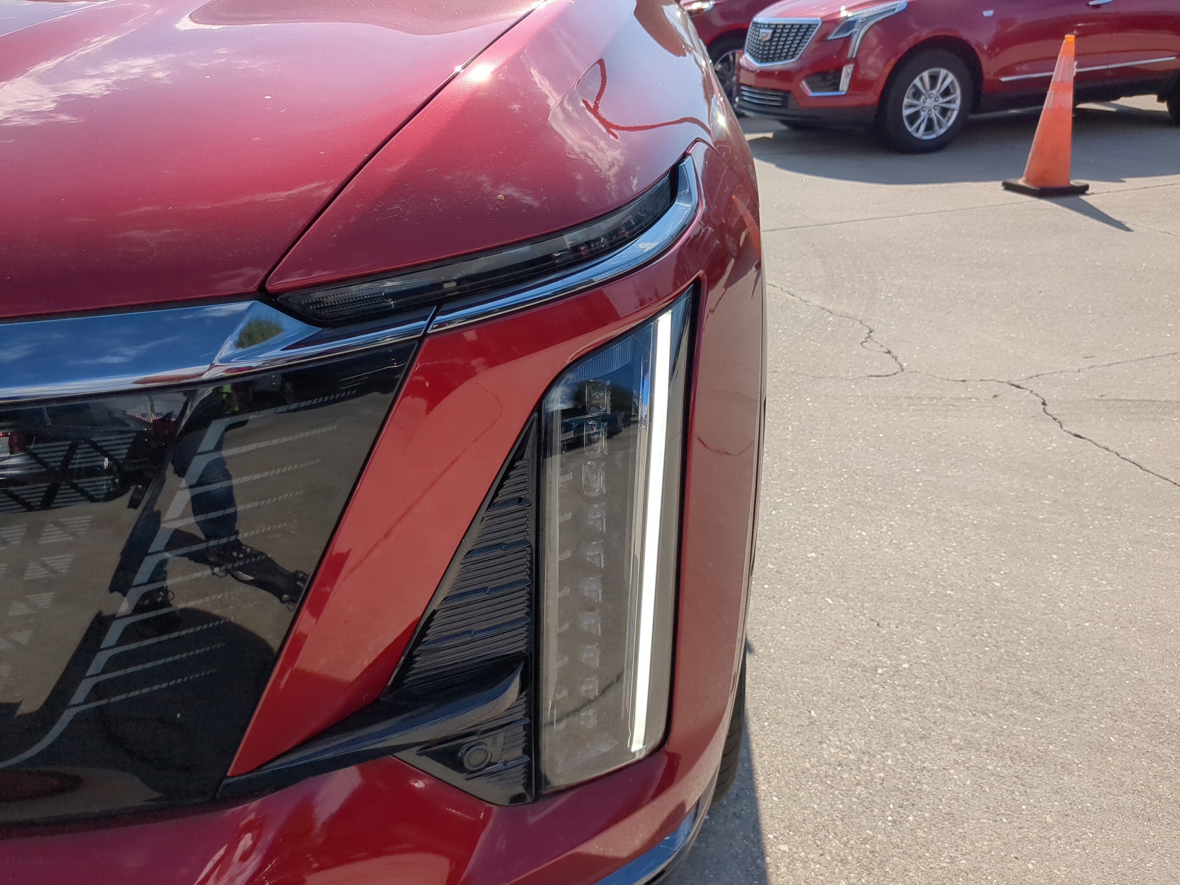 New 2026 Cadillac Vistiq Sport w/ LPO, Floor Liner Package image 9