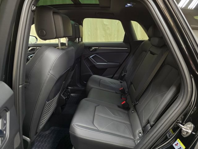 Certified 2025 Audi Q3 2.0T Premium w/ Convenience Package image 30