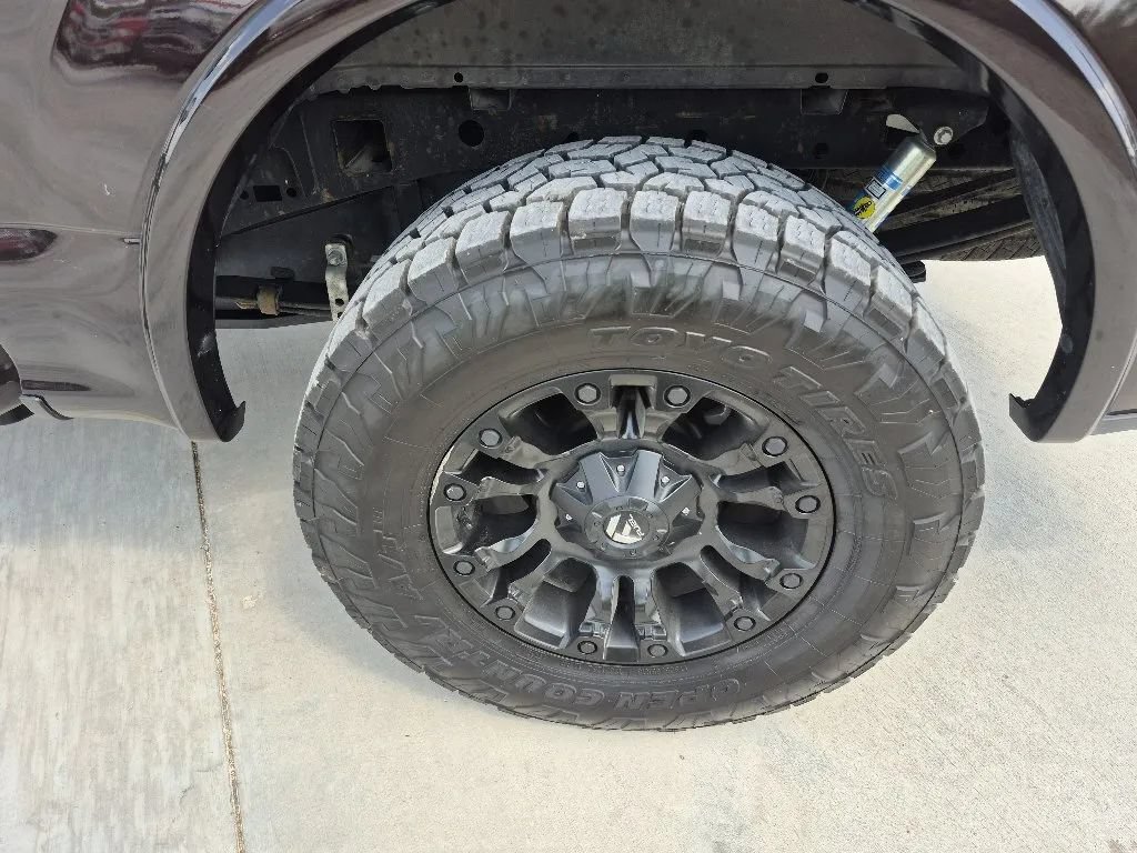 Used 2019 Ford F150 Platinum w/ Equipment Group 701A Luxury AWD/4WD image 11