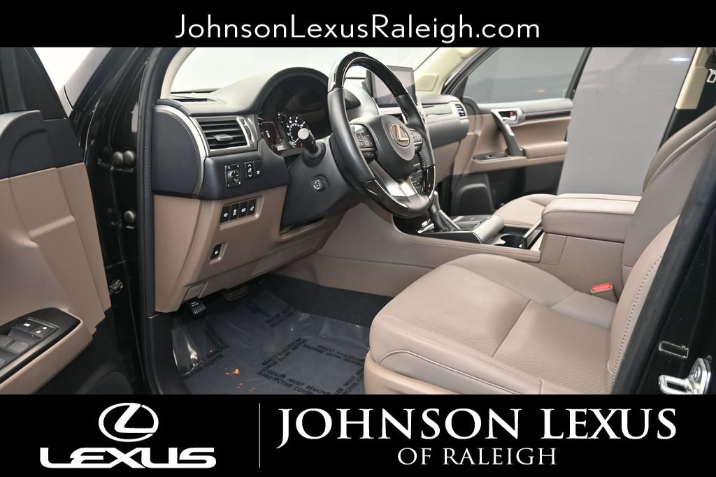 Used 2023 Lexus GX 460 Premium w/ Premium Package AWD/4WD image 13
