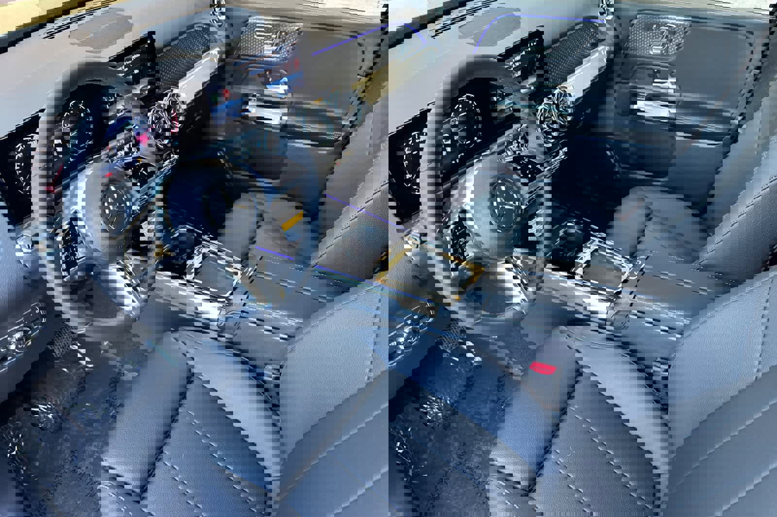 Certified 2025 Mercedes-Benz GLB 250 image 9