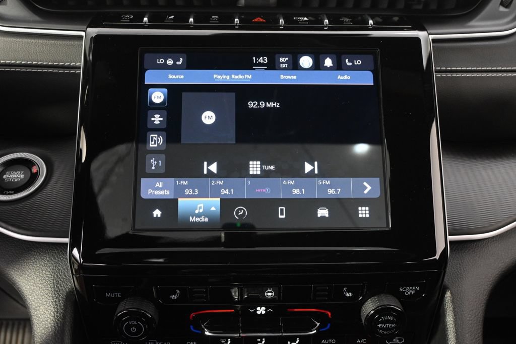 Used 2023 Jeep Grand Cherokee Altitude AWD/4WD image 28