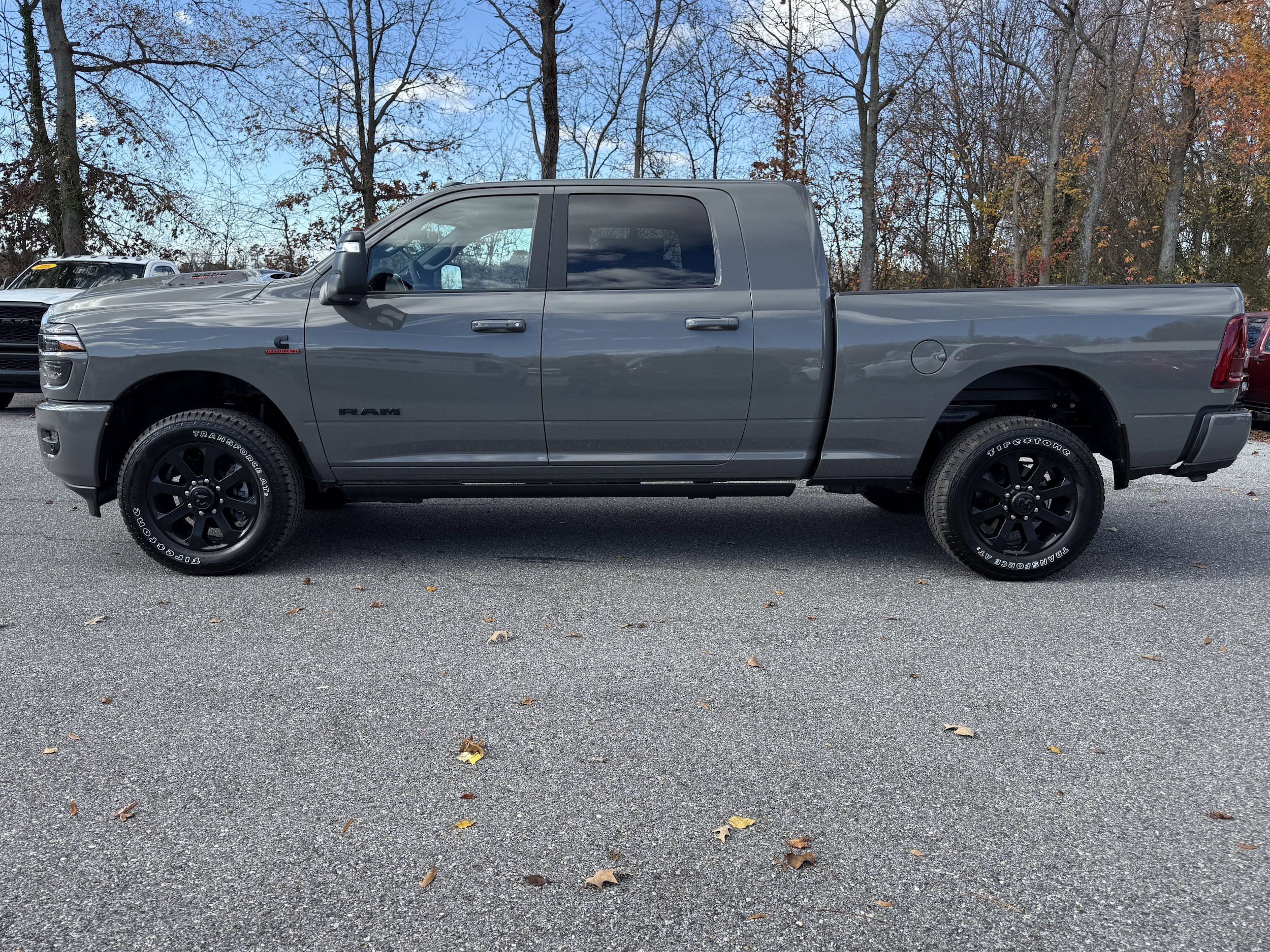 New 2026 RAM 2500 Laramie AWD/4WD image 4