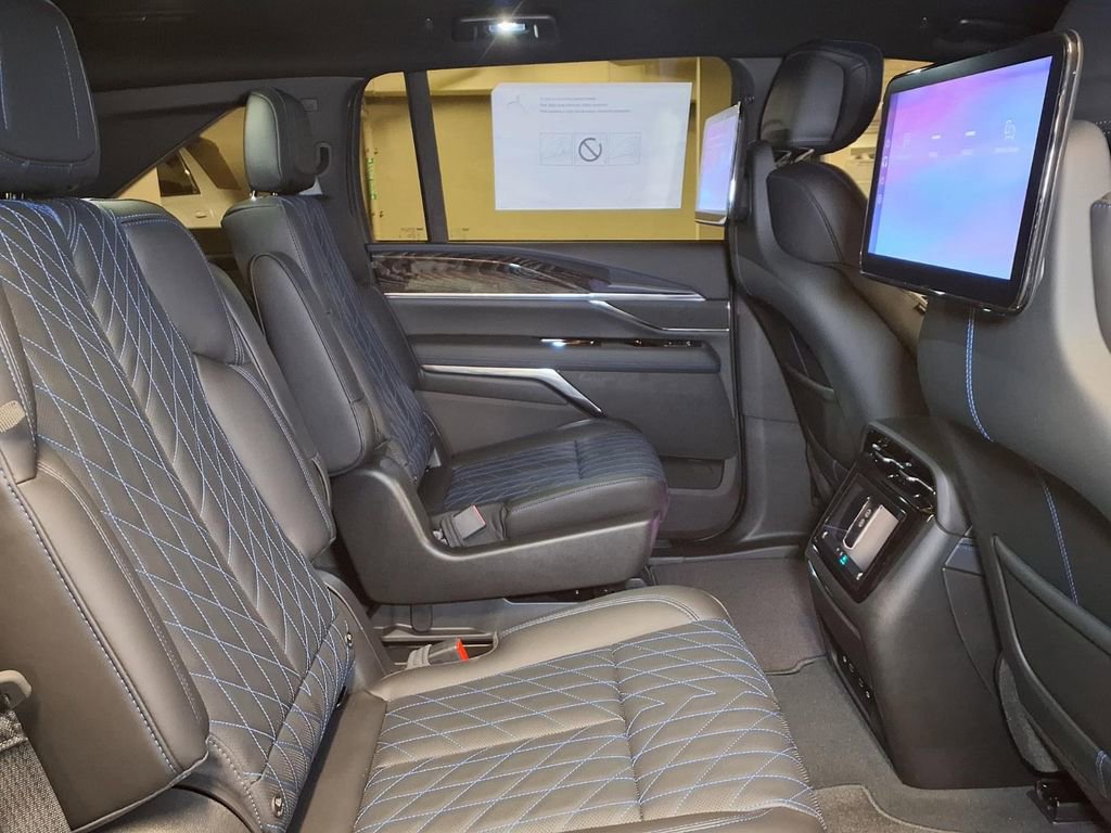 New 2026 Cadillac Escalade IQ Sport 1 AWD/4WD image 7