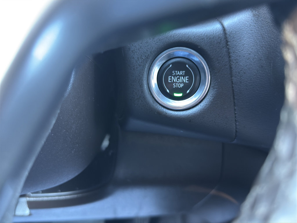 Used 2023 Chevrolet Suburban Z71 image 31