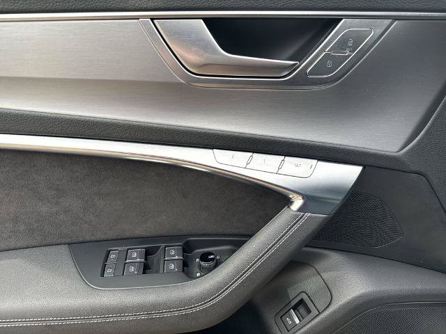 Used 2020 Audi S6 Premium Plus AWD/4WD image 13