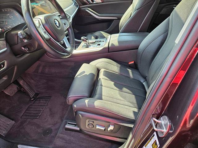 Used 2022 BMW X7 xDrive40i w/ Parking Assistance Package AWD/4WD image 16