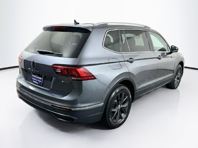 Certified 2024 Volkswagen Tiguan SE AWD/4WD image 8