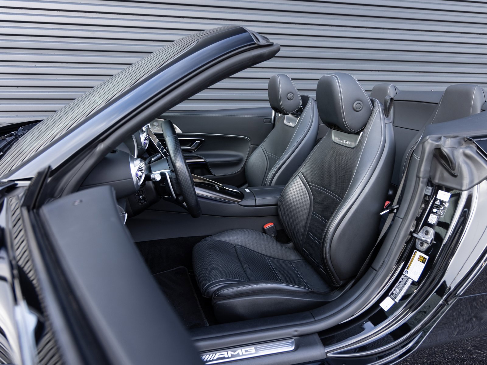 Used 2022 Mercedes-Benz SL 63 AMG 4MATIC image 18