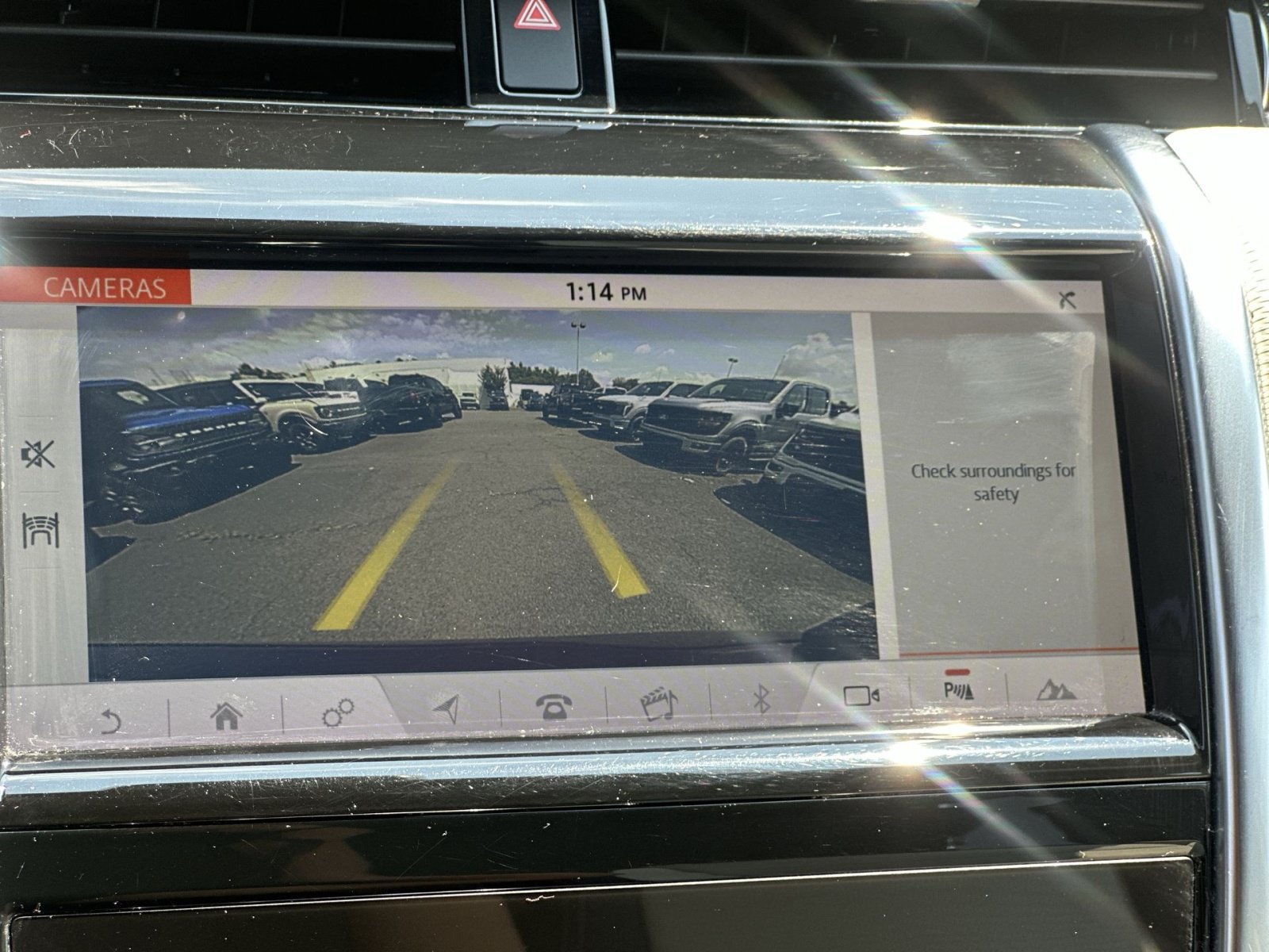 Used 2020 Land Rover Discovery Sport SE R-Dynamic AWD/4WD image 20