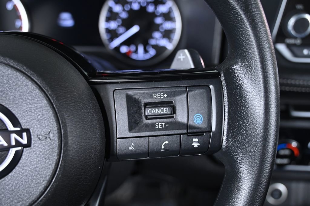 Certified 2023 Nissan Rogue SV image 13