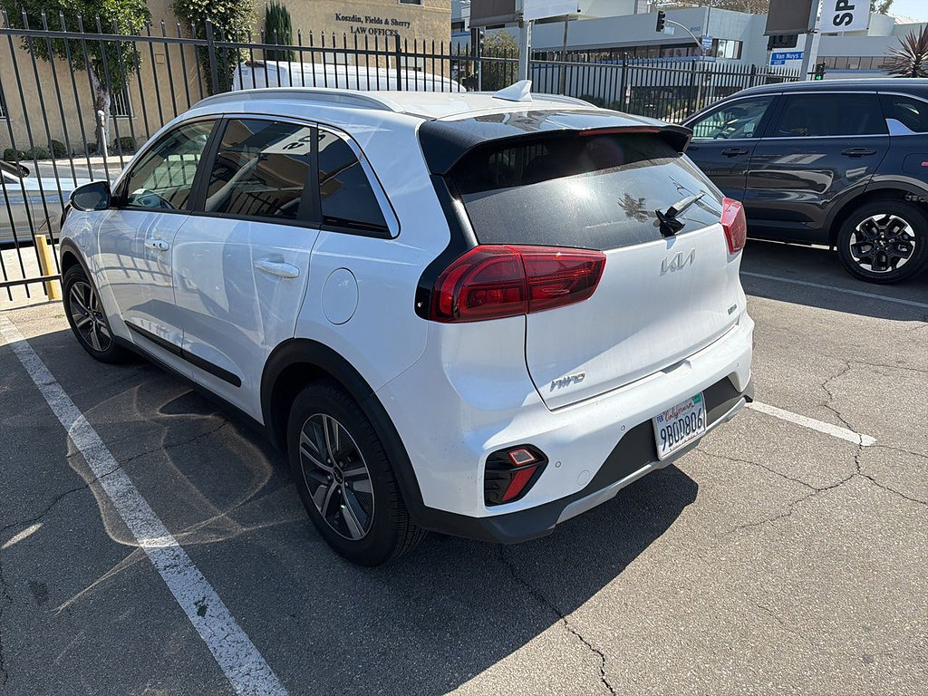 Used 2022 Kia Niro EX Premium FWD image 4